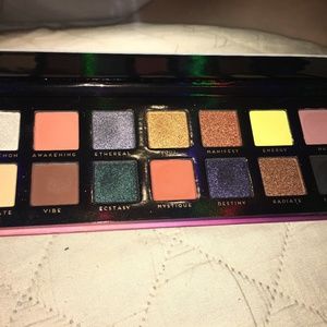 Bad Habit Aura Palette